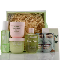 Подарочный набор для тела Silk от Hollyskin – 5 средств в наборе.