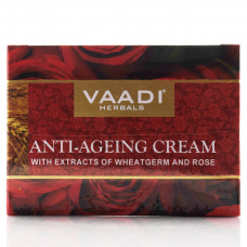 Антивозрастной крем с экстрактами миндаля, пшеницы и розы /Vaadi Herbals / 150 г