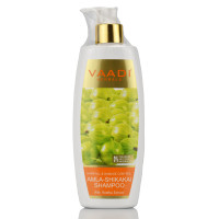 Шампунь Amla-Shikakai для контроля выпадения волос и повреждений с Reetha, Hair fall & Damage Control Amla-Shikakai Shampoo with Reetha, Vaadi Herbals, Индия 350мл